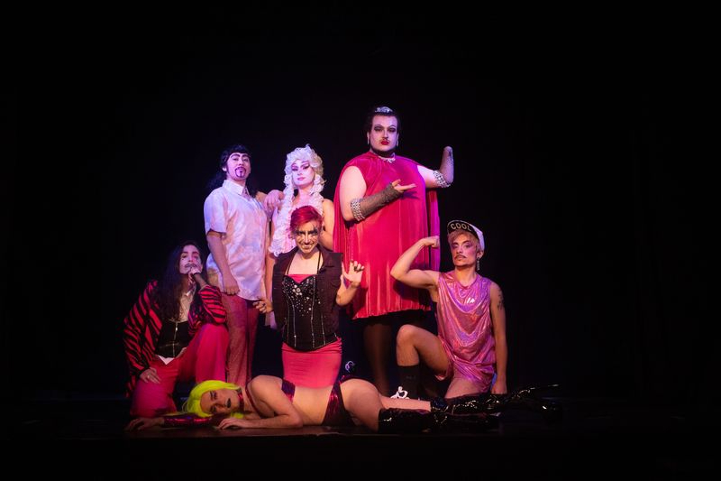 Las drags salmantinas que conquistan el escenario desde los márgenes