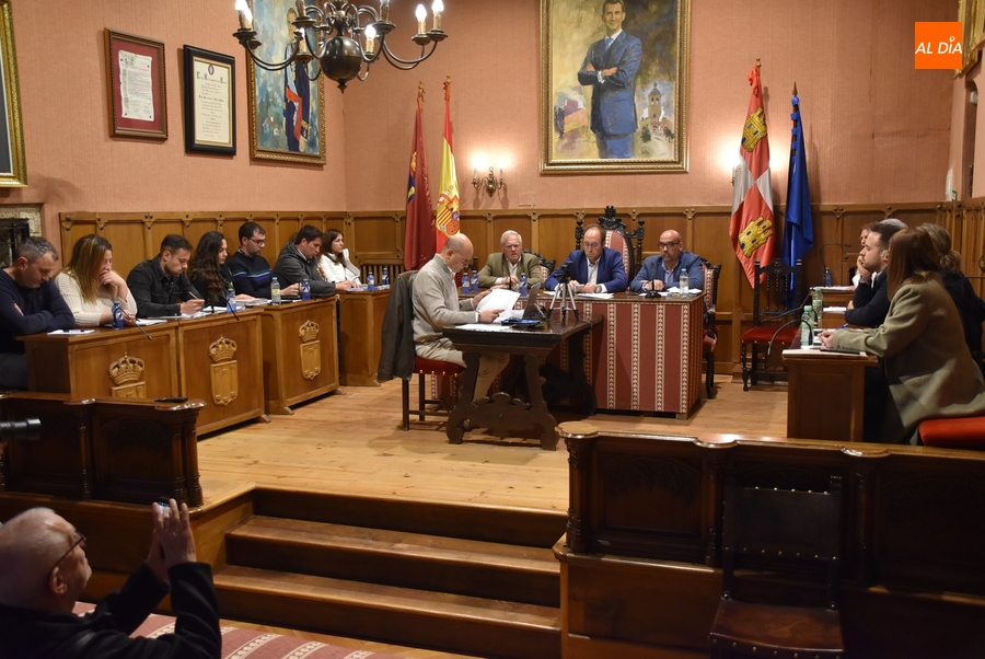 Sin consenso en el salón de plenos en el cruce de mociones de apoyo a los ganaderos