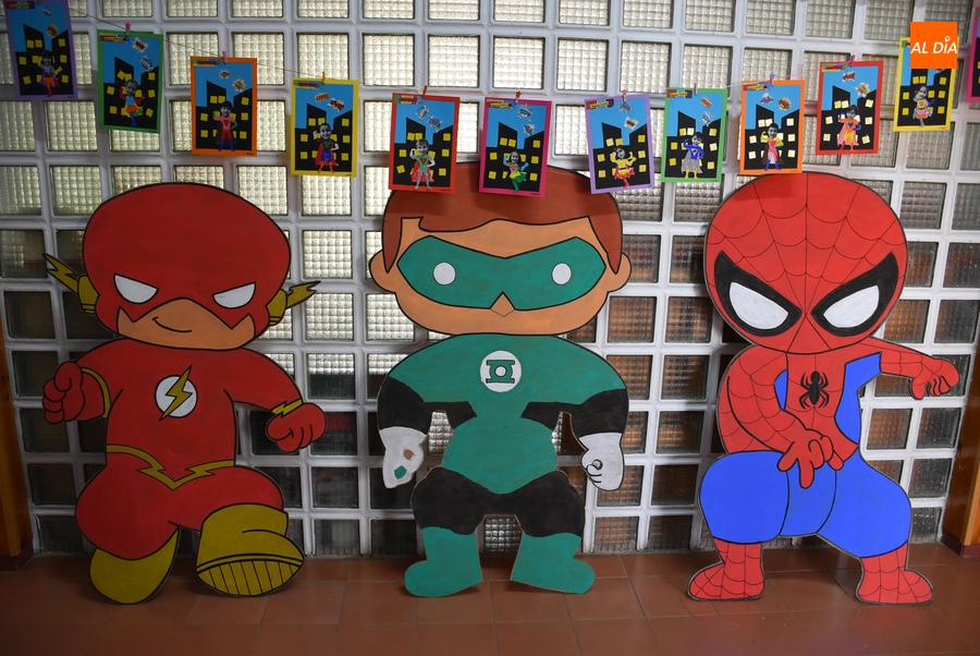 El Colegio San Francisco inicia su Semana Cultural creando a su propio superhéroe: SúperPaco