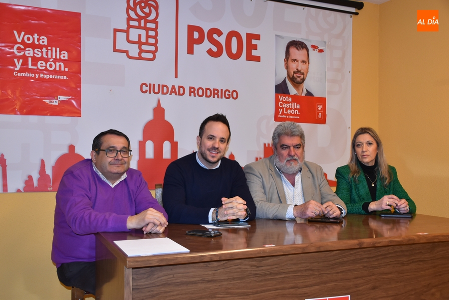 El PSOE alerta de la incertidumbre de las cuentas de la Junta, incluido el oscurantismo con la Feria