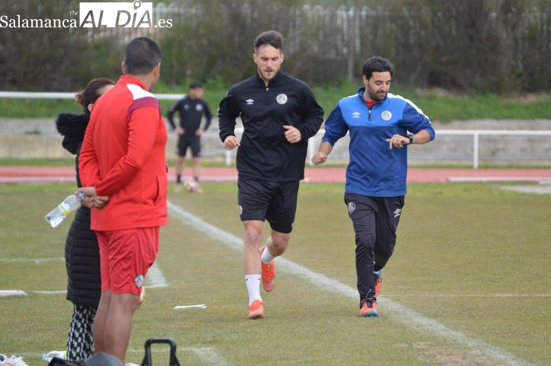 Galván y Espina no entrenan en el Salamanca UDS; Jehu repite once y el abogado de la reclamación está presente en Las Pistas