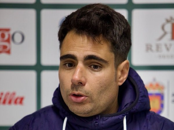 Mario Sánchez, entrenador del CD Guijuelo, castigado con dos partidos de suspensión