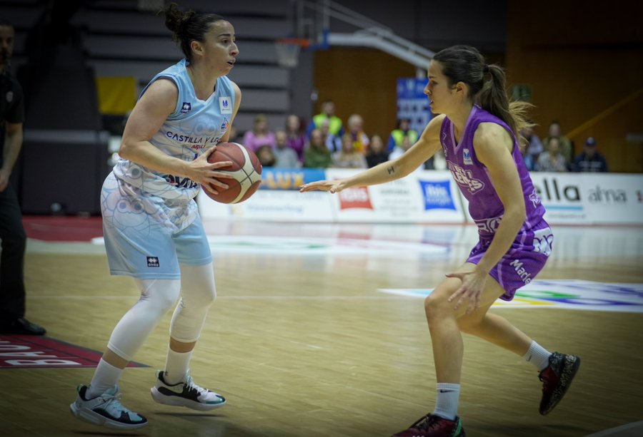 El Perfumerías Avenida gana en Fontajau al Uni Girona de Íñiguez para ponerse colíder (62-66)