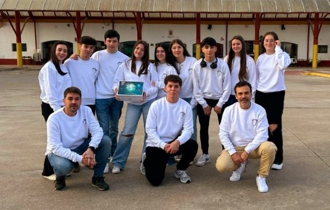 Exitoso lanzamiento de la sonda de los alumnos del IES Tierra de Ciudad Rodrigo