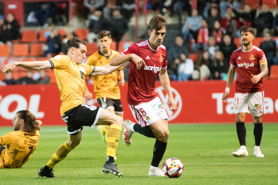 Unionistas adelanta su Domingo de Resurrección y asalta el Nou Stadi (0-1)