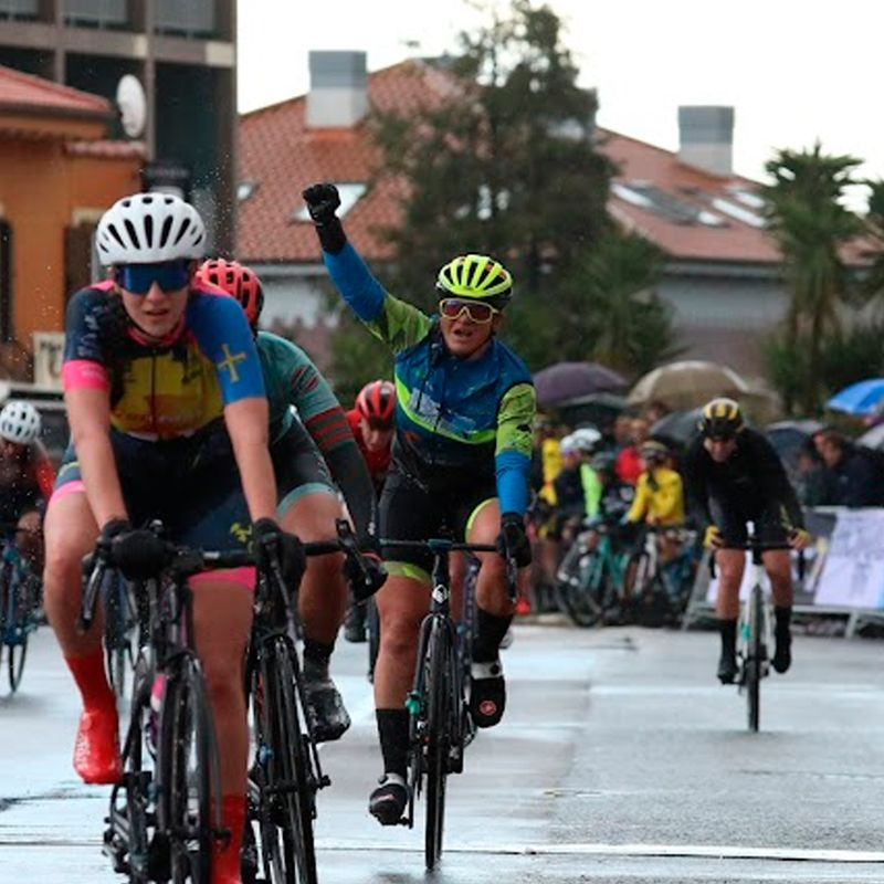 Resultados de los equipos ciclistas de Salamanca en Candeleda y Noja