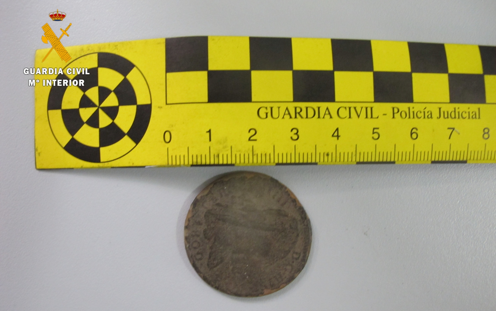 Sancionado un hombre al que se descubrió llevándose restos de un yacimiento en El Payo