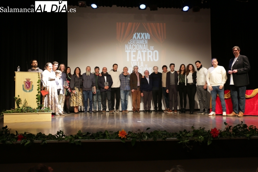 La Garnacha Teatro se lleva el premio gordo, la Mejor Dirección y Mejor Actriz Principal, y José Antonio Sayagués un bonito homenaje 