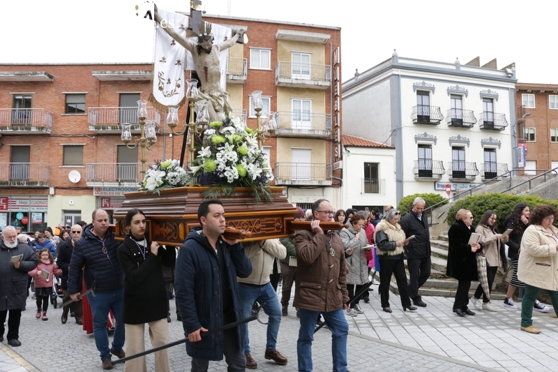 La lluvia respeta el Vía Crucis en Vitigudino