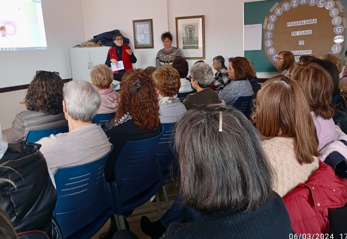 Las mujeres de Villoria conmemoran el 8M con una intensa tarde de actividad 