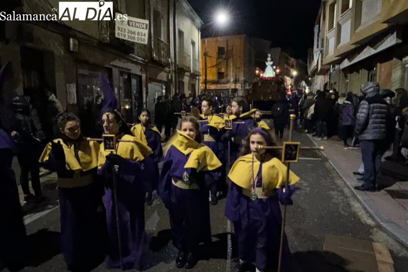 La Penitencia Nazarena se abre paso finalmente entre las lluvias en su esperada procesión