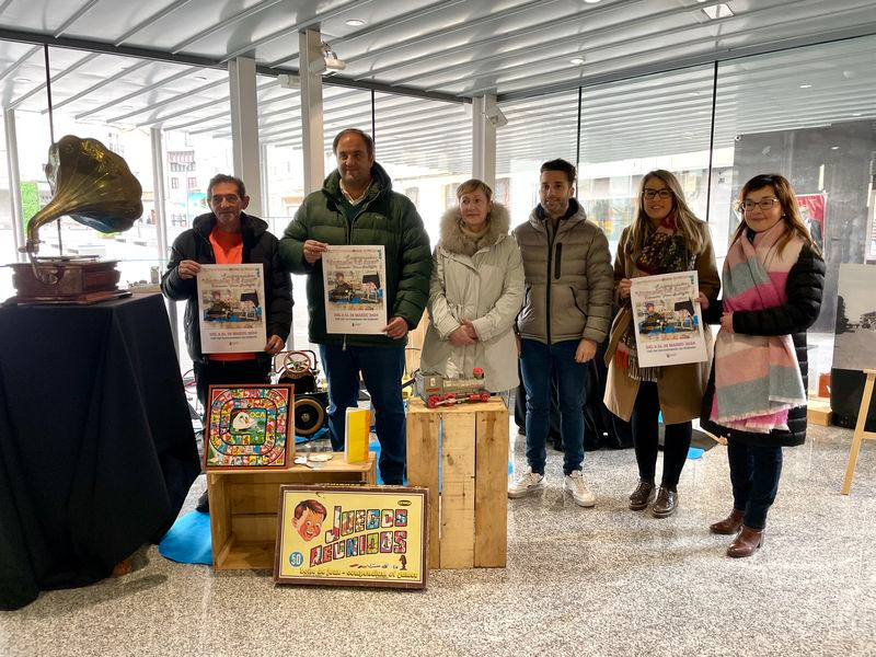 Abierta la exposición Juguetes del ayer 