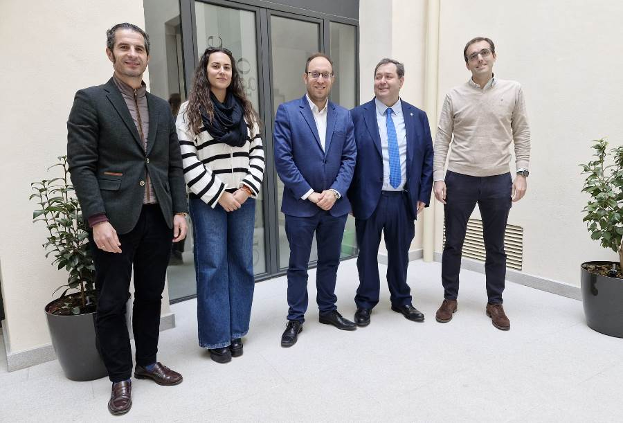 El Ayuntamiento concede una subvención de 15.000€ para el mantenimiento del Vivero Iris