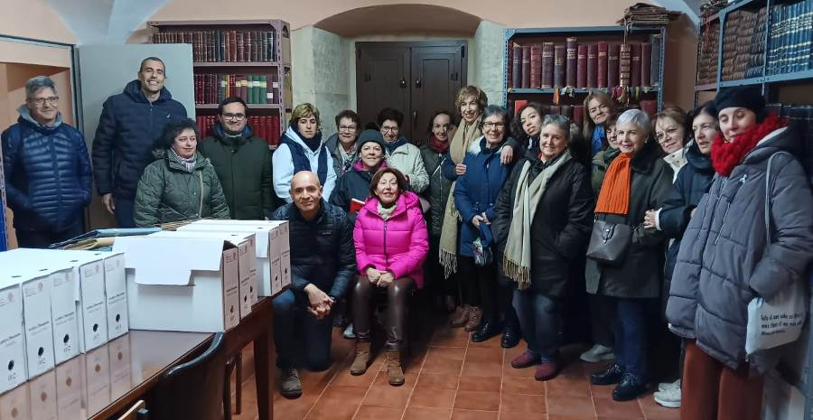 Mirolibro recorre el Archivo Diocesano y Catedralicio