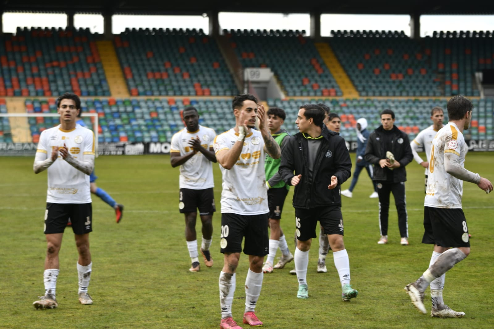 El Salamanca UDS se queda a 9 puntos del ascenso directo