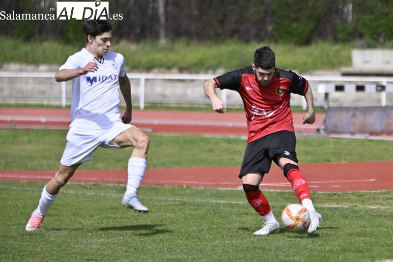Tablas en el derbi entre el Ribert y el Béjar (1-1)