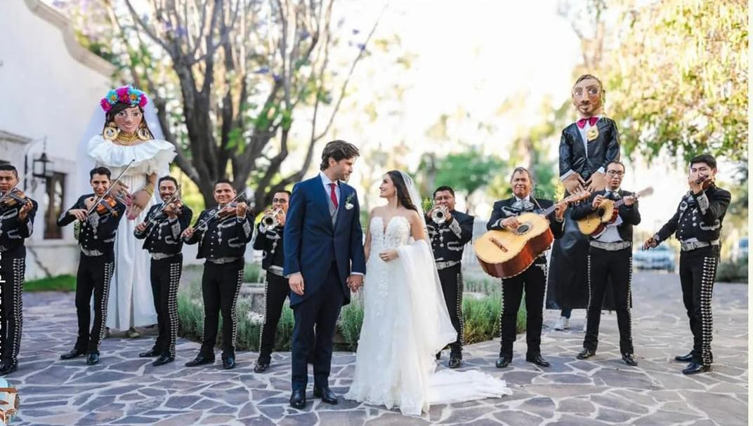 El torero Eduardo Gallo contrae matrimonio en México