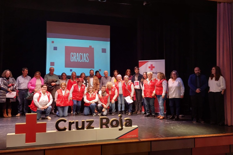 Cruz Roja en Peñaranda reconoce en una emotiva gala el compromiso solidario de las personas y empresas