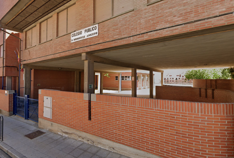 UGT denuncia el abandono sistemático sobre el CEIP Nicolás Rodríguez Aniceto