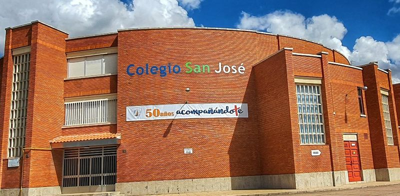 El colegio San José celebra a su patrón y la beatificación de la Madre Matilde