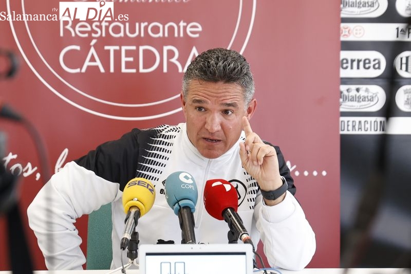 Somos capaces de plantar cara al Lugo e incluso de superarlo, afirma el entrenador de Unionistas