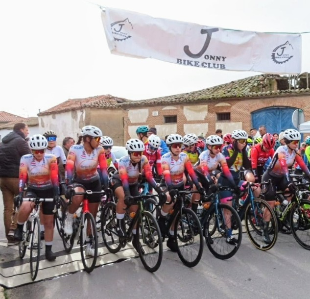 El EnchufeSolar Fememino logra tres medallas en el Campeonato de CyL