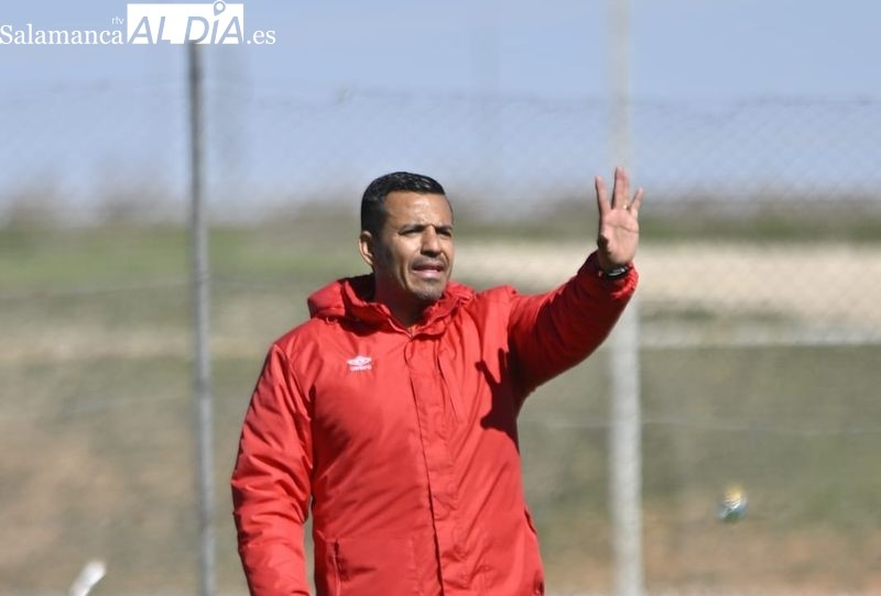 El estreno de Rafa Dueñas con el Debutantes no le coincidirá con el Cristo Atlético - Salamanca UDS