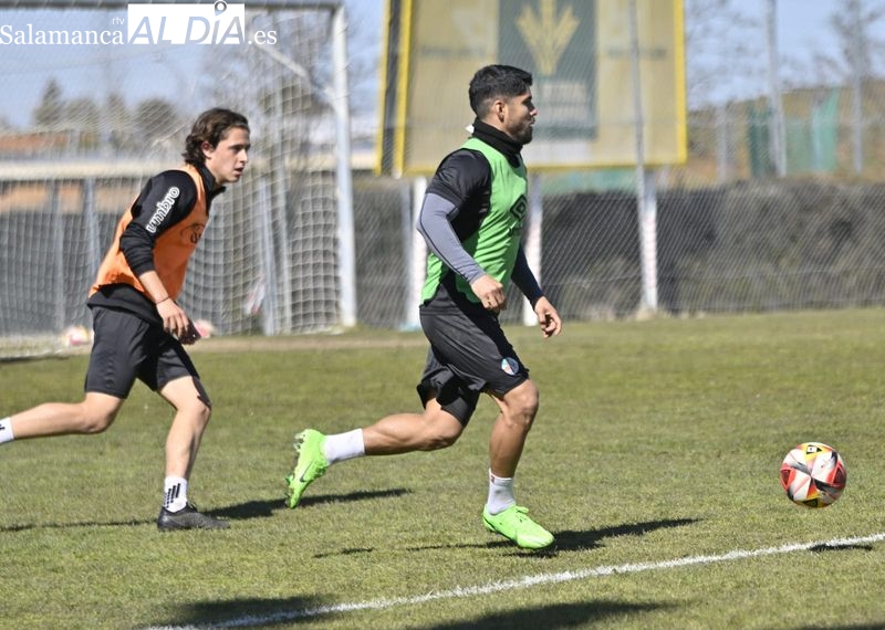 Martín Galván vuelve al grupo con normalidad, aunque el entrenamiento del Salamanca UDS deja dos ausencias