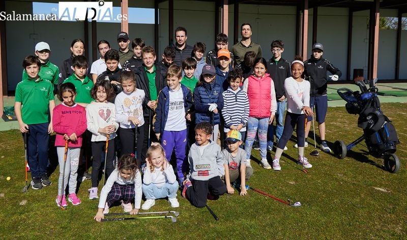 Las Escuelas de Salamanca Golf, un éxito con más de 200 adultos y niños