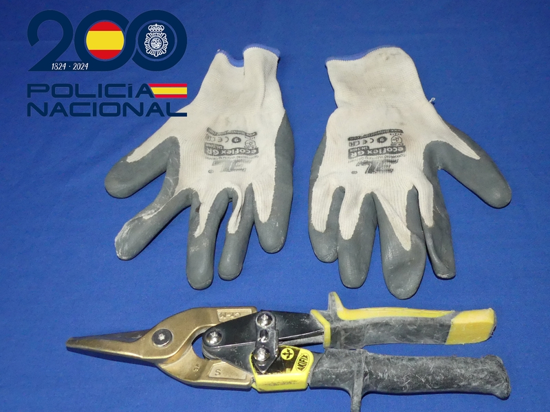 La Policía Nacional detiene un varón por robo en un edificio en construcción