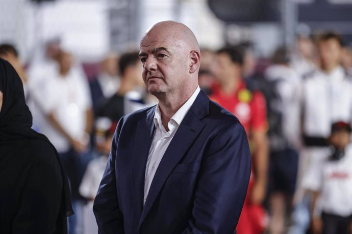 Infantino: La FIFA rechaza completamente las tarjetas azules