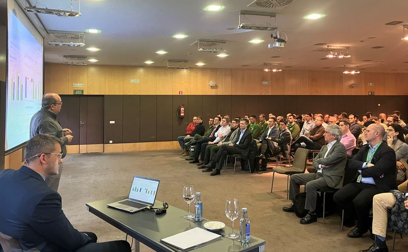 Más de 500 empleados de i-DE en Castilla y León ponen el foco en el papel clave de las redes en la transición energética