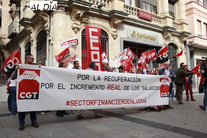 Trabajadores de la banca en Salamanca piden una subida salarial por los beneficios del sector
