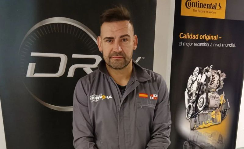 El salmantino que se ha colado entre los 10 mejores mecánicos de España 