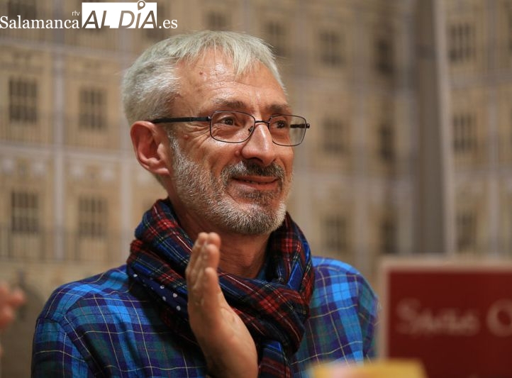 La biblioteca Torrente Ballester acogerá un homenaje al poeta Vicente Rodríguez Manchado