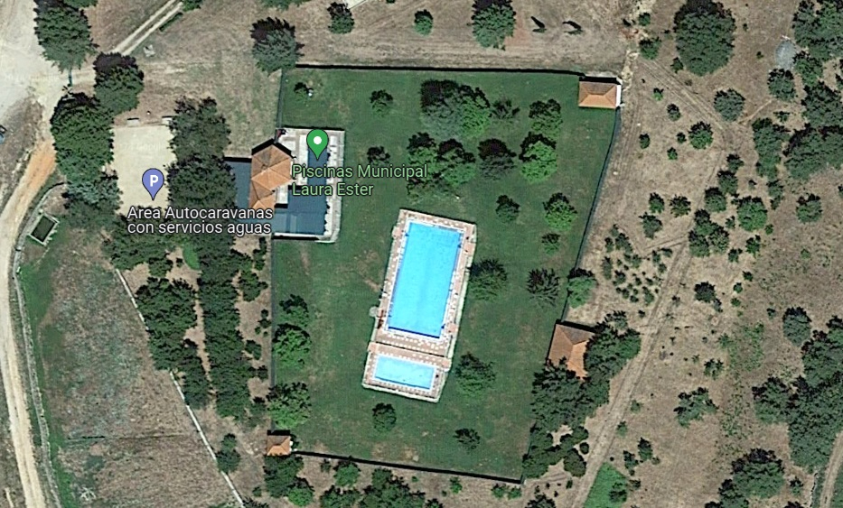 Peñaparda licita el kiosco-bar con comedor de su piscina ‘Laura Ester Ramos’