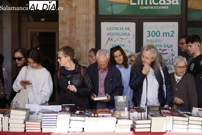 El Ayuntamiento y AESCO dedican el Día del Libro a la figura de Gonzalo Torrente Ballester 