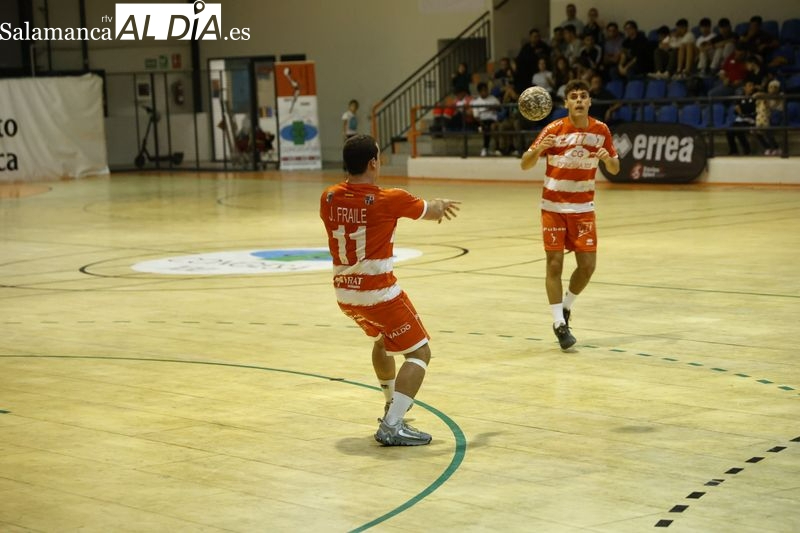 Golpe encima del BM Salamanca a costa del Recoletas para certificar la salvación (27-32)