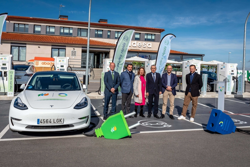 Iberdrola | bp pulse pone en marcha la primera gran estación de recarga ultrarrápida de vehículos eléctricos en Burgos