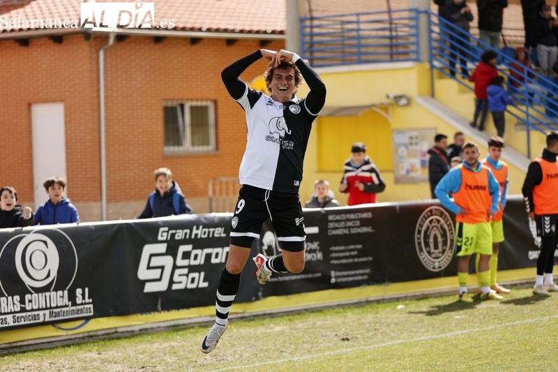 Hat-trick de siiiiiiiu de Slavy contra el Sabadell tras el caso Ponz para poner a Unionistas a tiro de Copa del Rey (4-0)