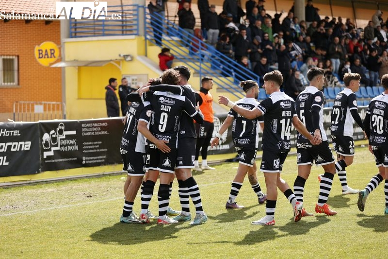 Unionistas depende de sí mismo para lograr la plaza de Copa del Rey tras el empate del Arenteiro en Riazor