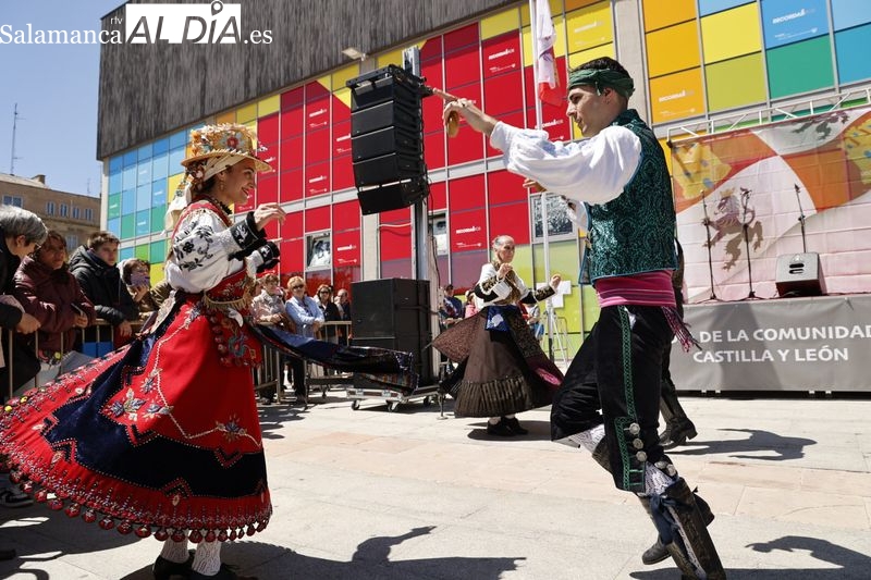 Bailes regionales por el Día de Castilla y León
