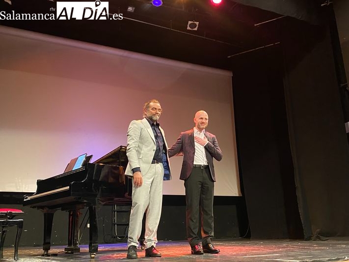 Un viaje musical por tierra y mar despide la primera jornada de ¡Hola Cerámica!