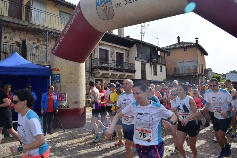 Miguel Martín y María Vicente se imponen en la Mirandeña