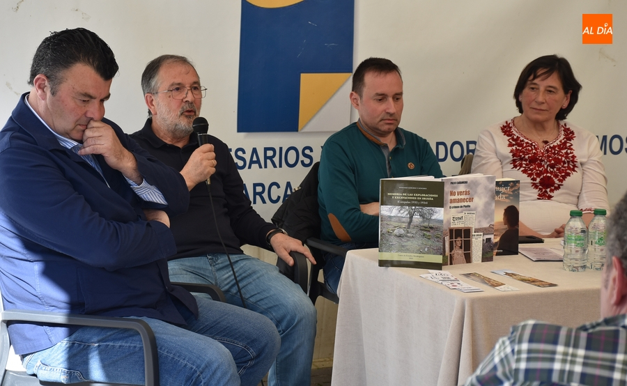 Rematada la Feria del Libro con una última tertulia y un viaje final a los mundos de Arrabal