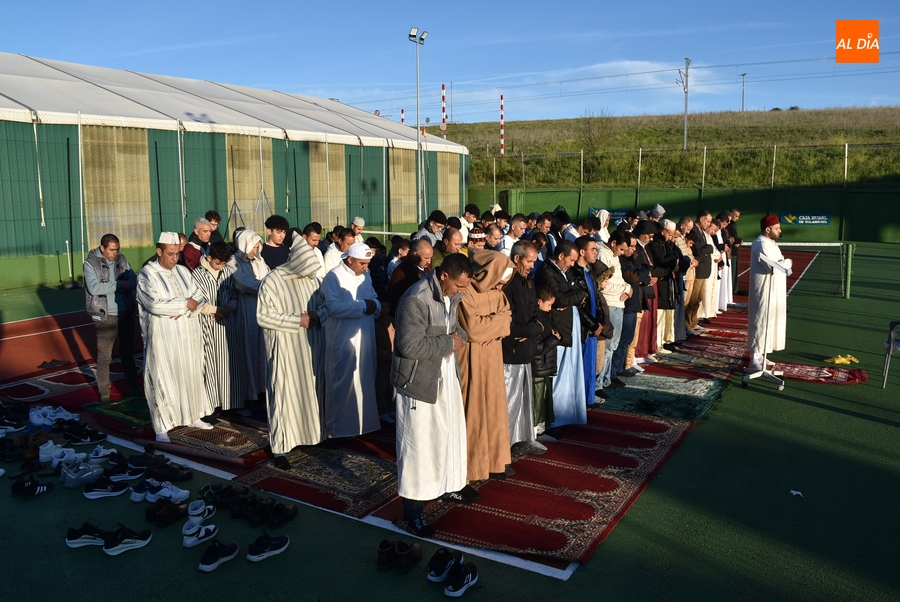 La Comunidad Islámica de Miróbriga y comarca cierra el Ramadán rezando al aire libre