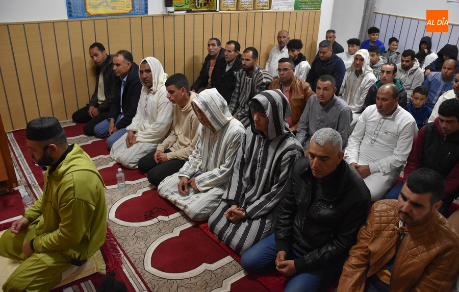 La Mezquita de la Paz vive la ‘Noche del Destino’ con la asistencia más alta desde su inauguración