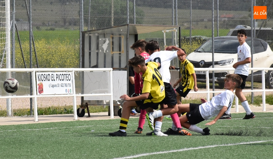 #M [20-23 ABR] El Infantil del Ciudad Rodrigo golea al equipo que está justo detrás suyo en la tabla