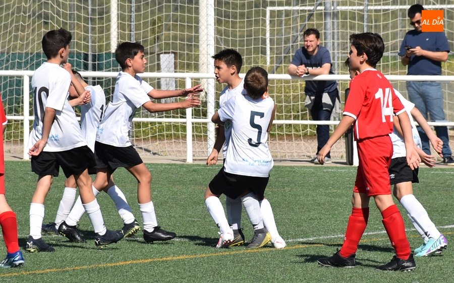 El Alevín B del Ciudad Rodrigo se impone al líder de su categoría con una fulgurante puesta en escena