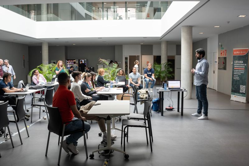 Primer hackathon sobre blockchain de la Cátedra de Ciberseguridad CyberChain 